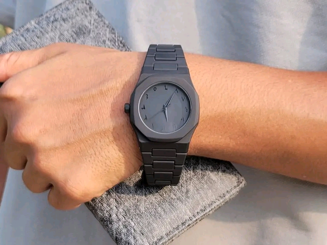 Arabic Aura Watch Matte Black &Pearl Edition